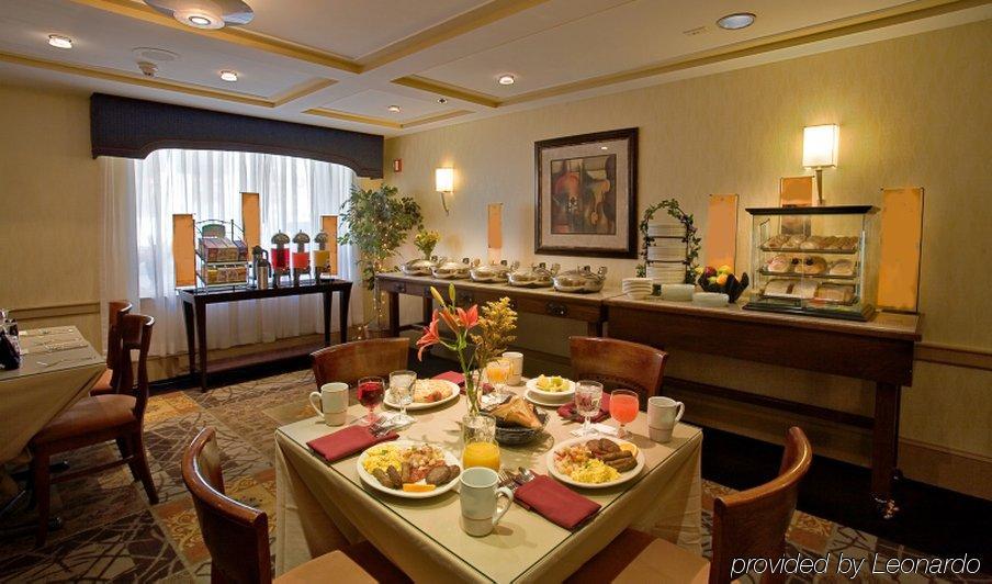 Doubletree Dayton-Downtown酒店 餐厅 照片